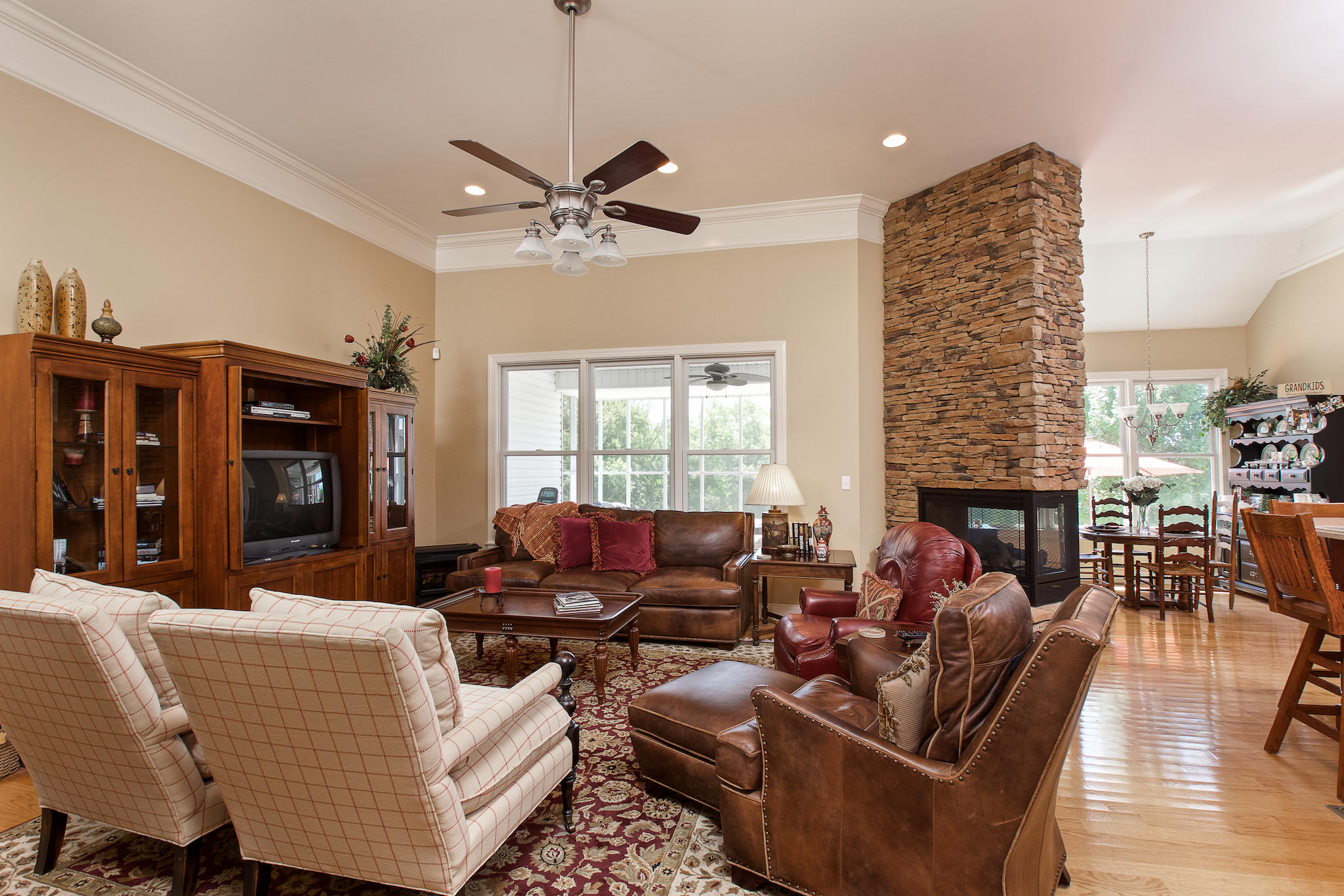 693 Pinhook Rd. 19