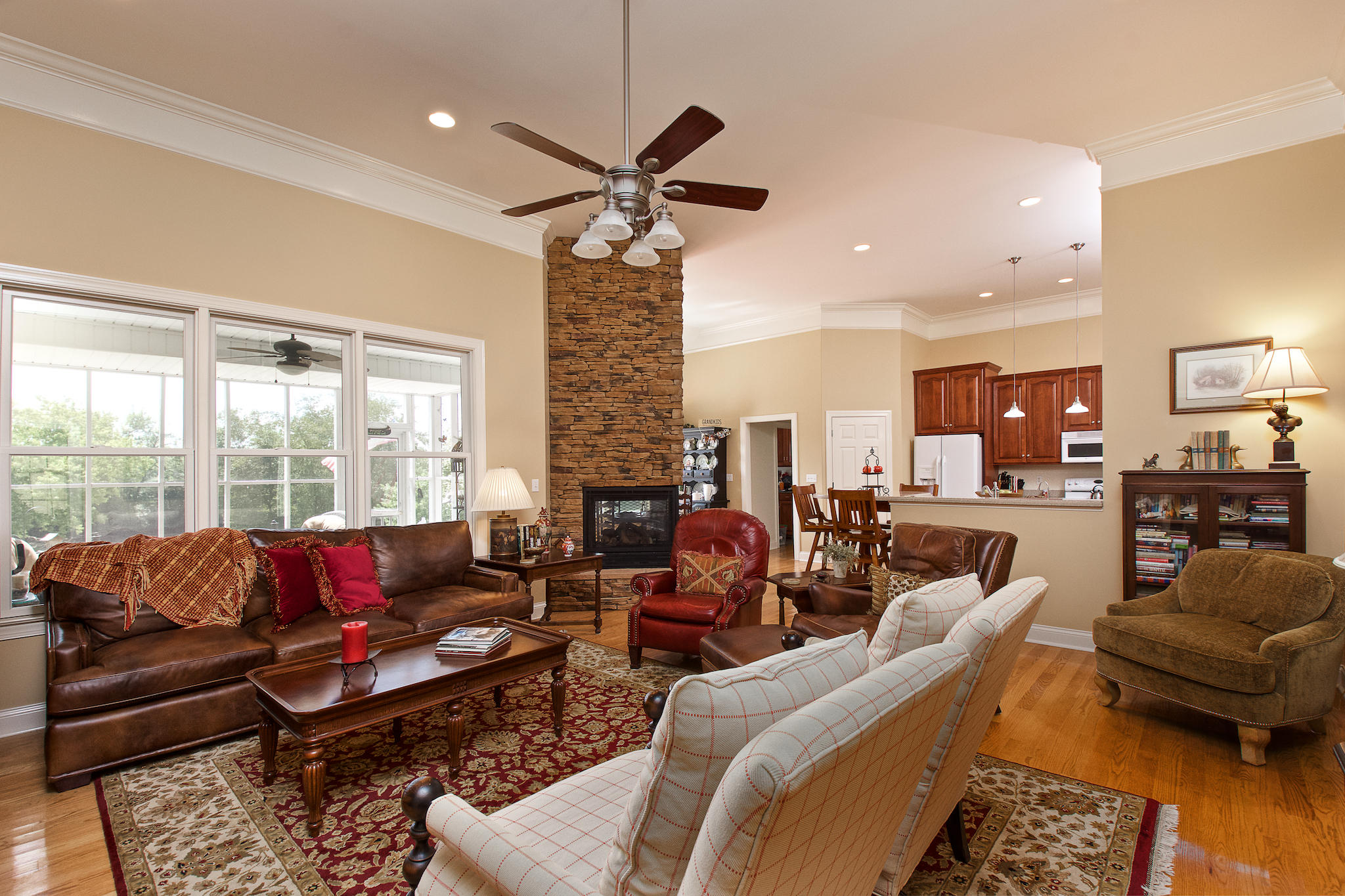 693 Pinhook Rd. 22