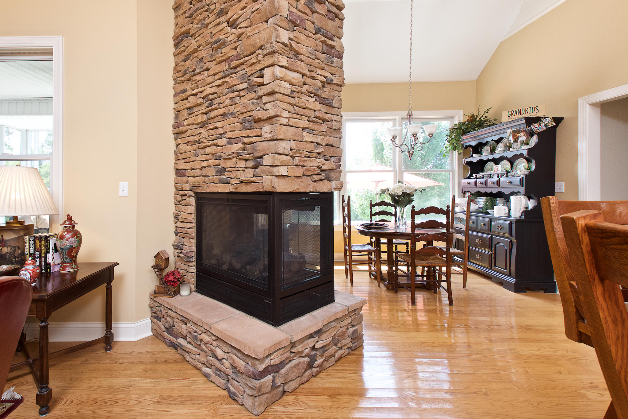 693 Pinhook Rd. 23