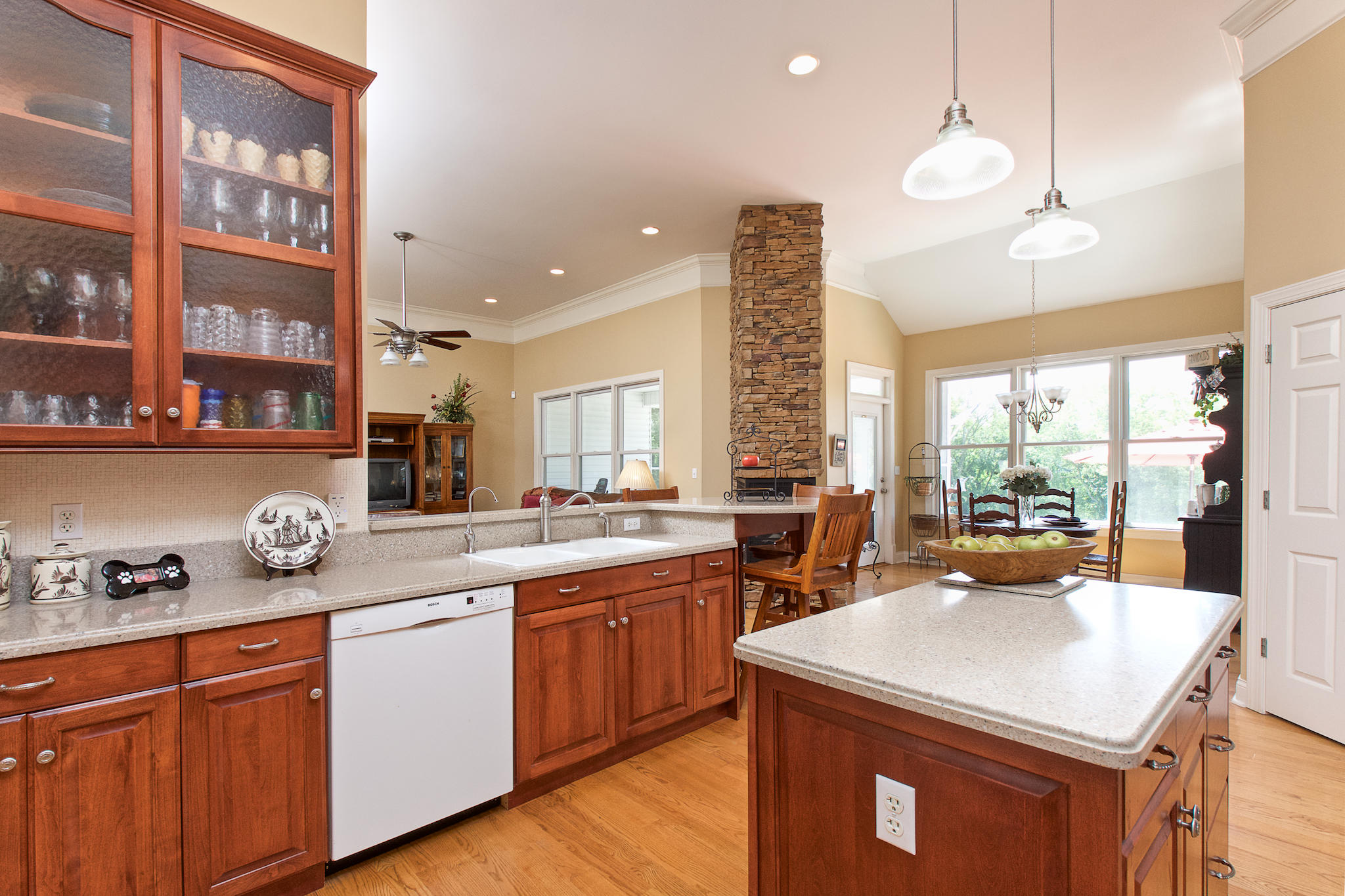 693 Pinhook Rd. 25