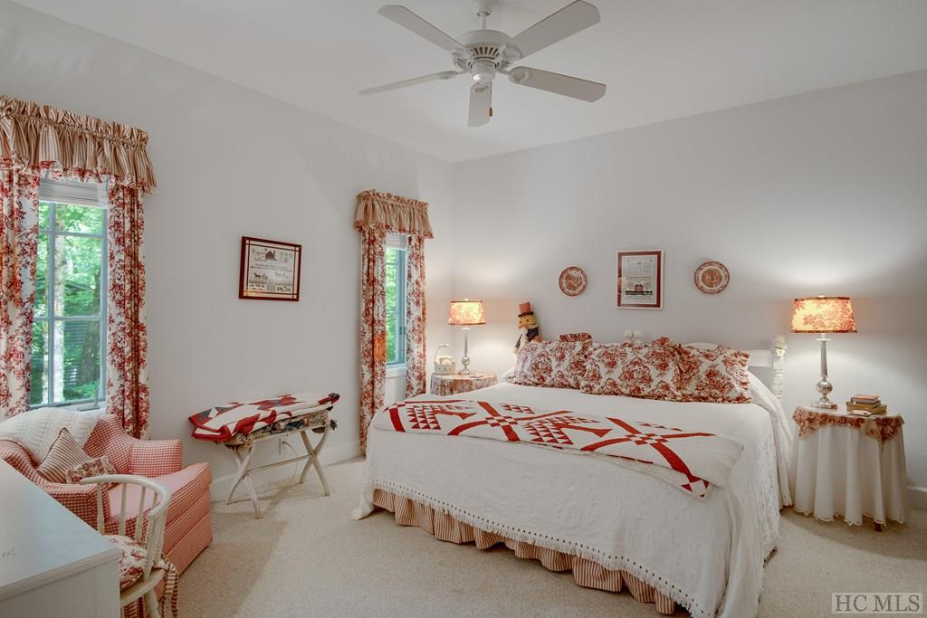 536 Gold Creek Road Sapphire, NC 28774 - Photo 12 of 36 Gallery Image 12