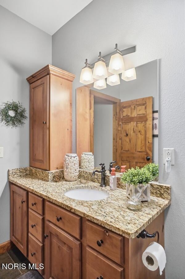 4754 Holt Road Sylvania, OH 43560 - Photo 53 of 91 1st floor full bathroom