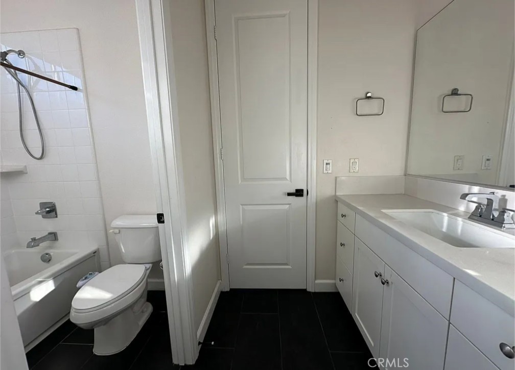 273 Barnes Road Tustin, CA 92782 - Photo 20 of 26