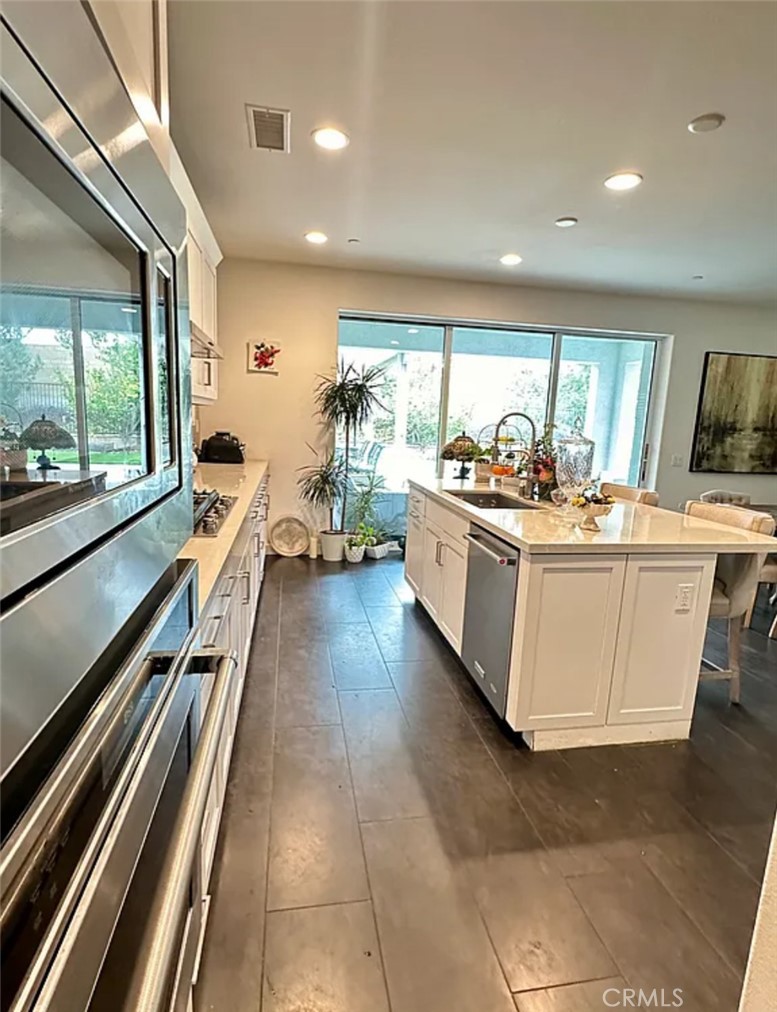 273 Barnes Road Tustin, CA 92782 - Photo 6 of 26