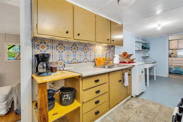 $114,000 | 673 Fort McIntosh Loop, Hortense, GA 31543