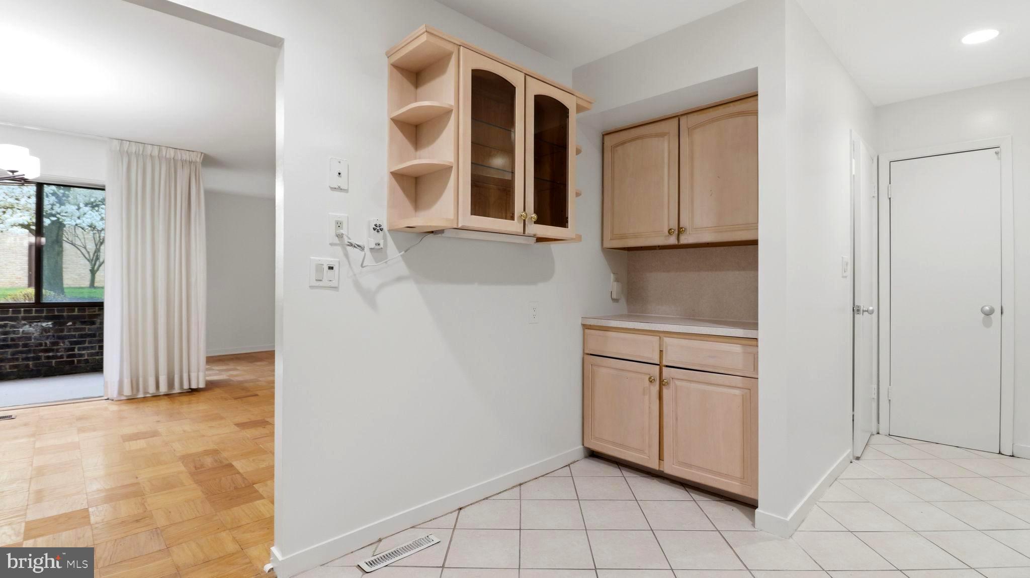 29 Stonehenge Circle, Unit 2 Baltimore, MD 21208 - Photo 16 of 58