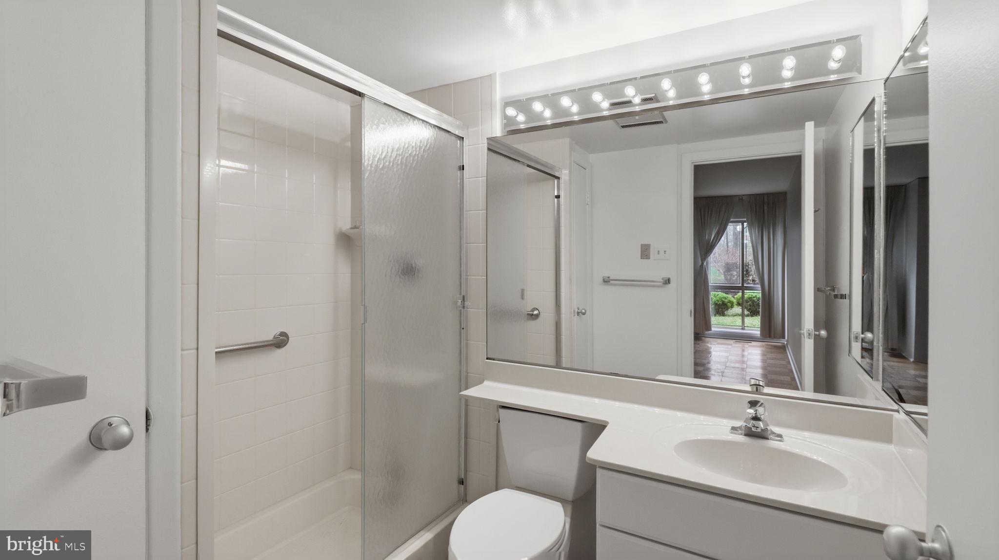 29 Stonehenge Circle, Unit 2 Baltimore, MD 21208 - Photo 34 of 58