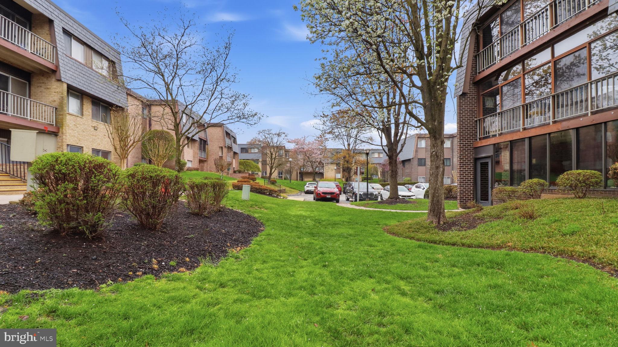 29 Stonehenge Circle, Unit 2 Baltimore, MD 21208 - Photo 38 of 58