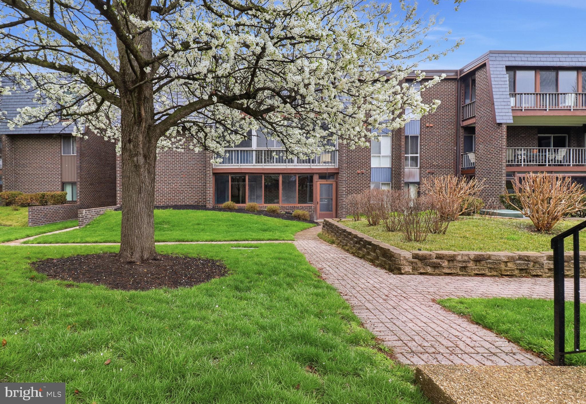 29 Stonehenge Circle, Unit 2 Baltimore, MD 21208 - Photo 41 of 58