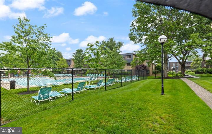 29 Stonehenge Circle, Unit 2 Baltimore, MD 21208 - Photo 51 of 58