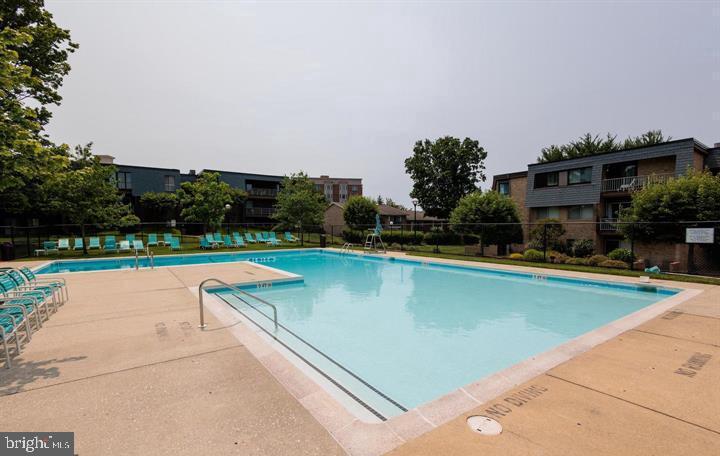 29 Stonehenge Circle, Unit 2 Baltimore, MD 21208 - Photo 53 of 58