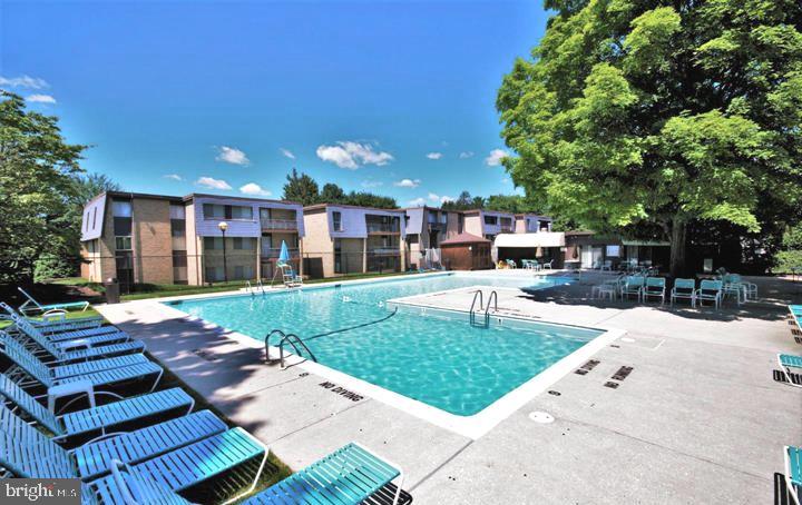 29 Stonehenge Circle, Unit 2 Baltimore, MD 21208 - Photo 56 of 58