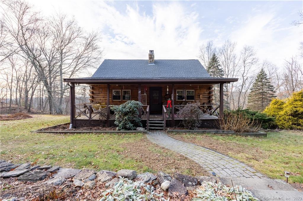 134 Blakeman Road Thomaston, CT 06787 - Photo 1 of 1 a front view of a house with garden