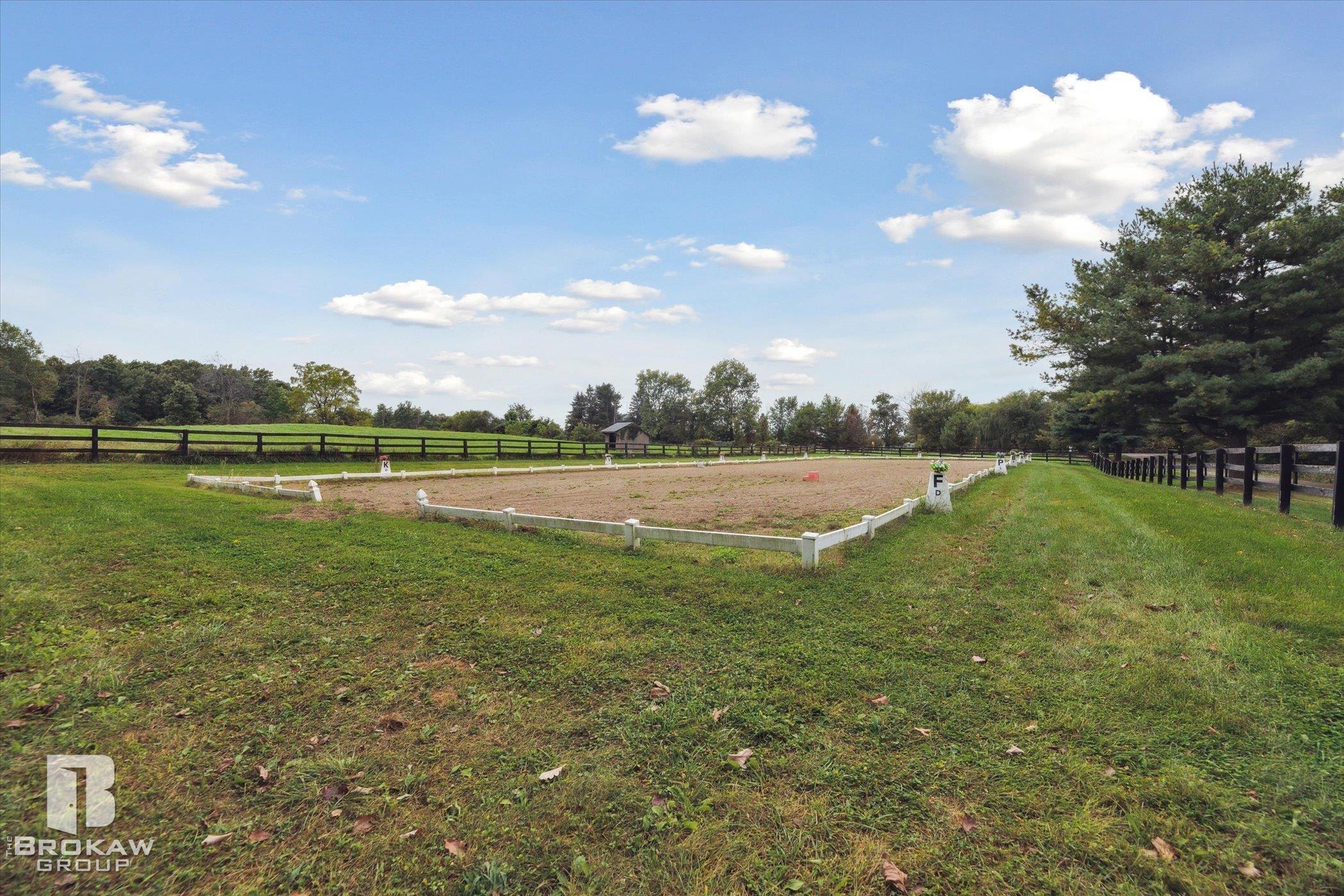5865 Pratt Road Lapeer, MI 48446 - Photo 10 of 78 50156366-e073f39d-550c-43ea-b79e-d2b7d150ac31.JPG