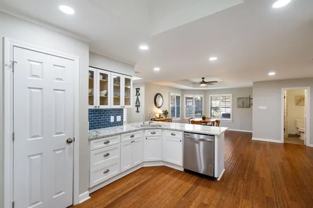 $620,000 | 9 Rolling Hills Circle, Denton, TX 76205