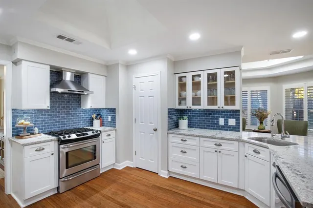 $620,000 | 9 Rolling Hills Circle, Denton, TX 76205