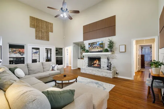 $620,000 | 9 Rolling Hills Circle, Denton, TX 76205