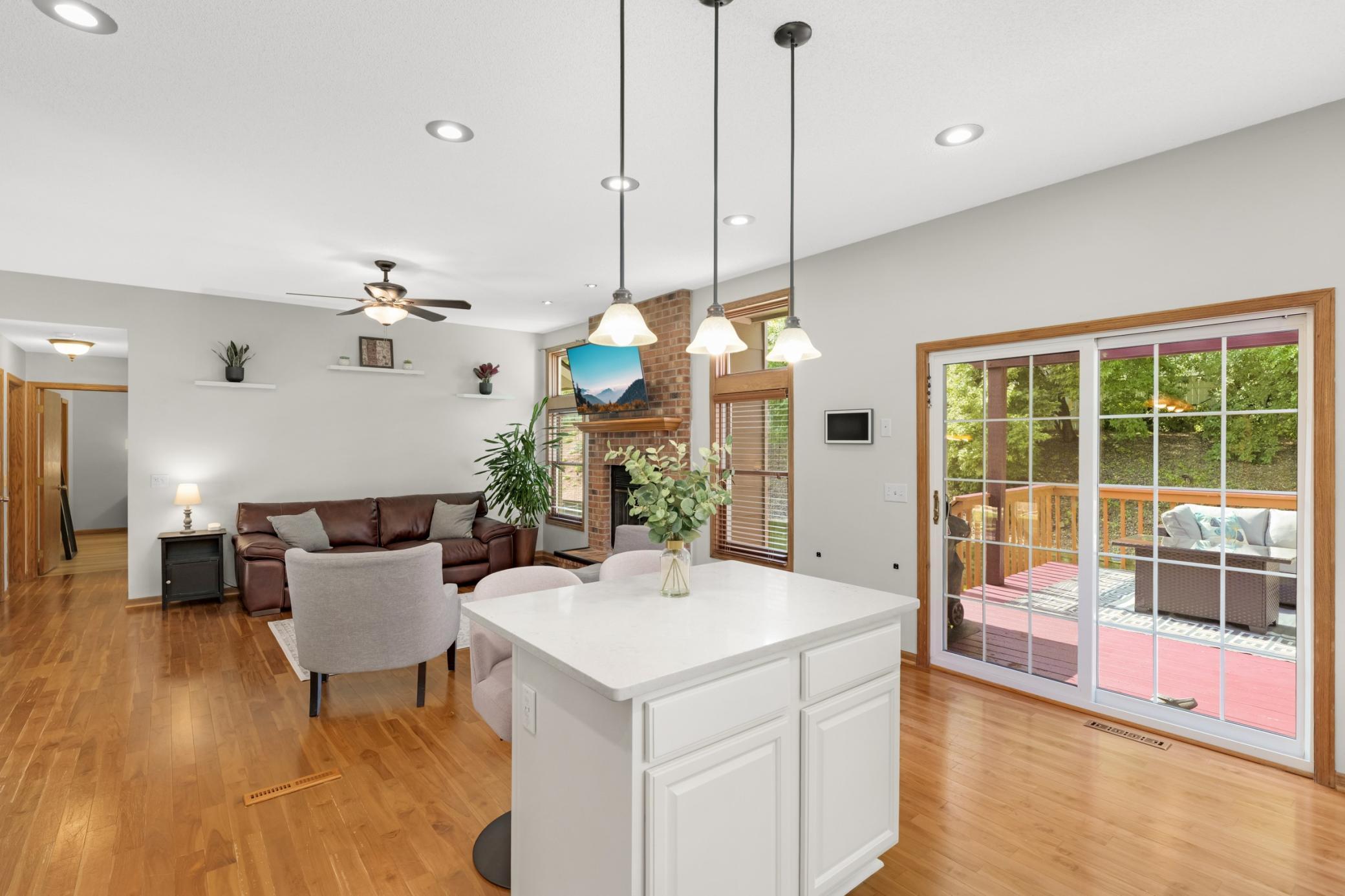12769 Diamond Path Apple Valley, MN 55124 - Photo 10 of 33