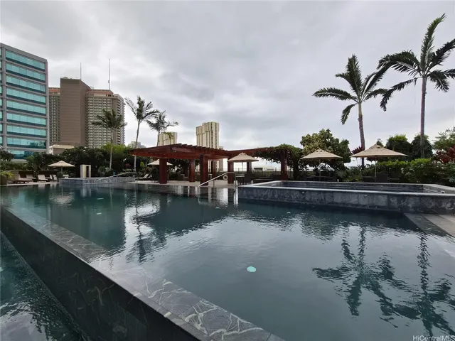 $3,700 | 1555 Kapiolani Boulevard, Unit 1112, Honolulu, HI 96814