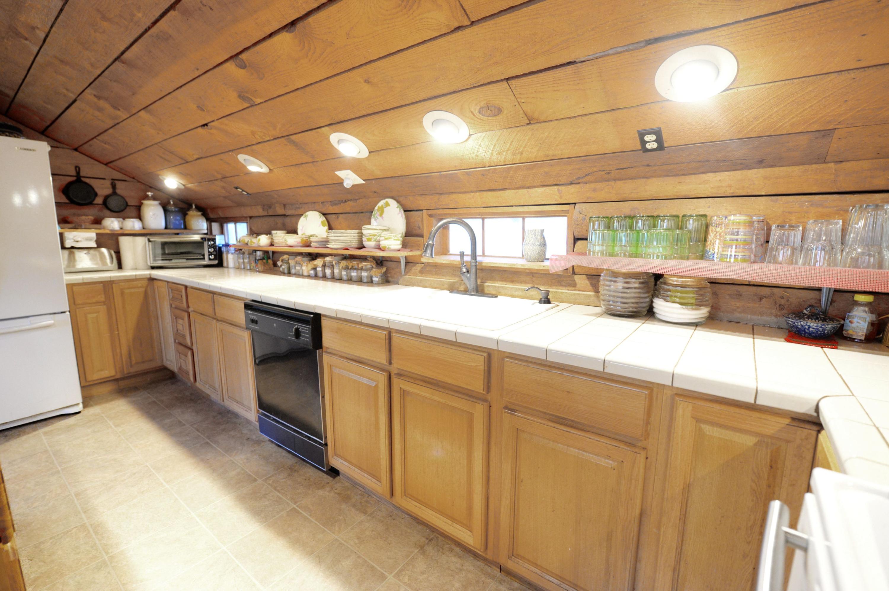 608 Shaver Road Dayton, TN 37321 - Photo 12 of 48 14. 608 Shaver Road - Kitchen 2
