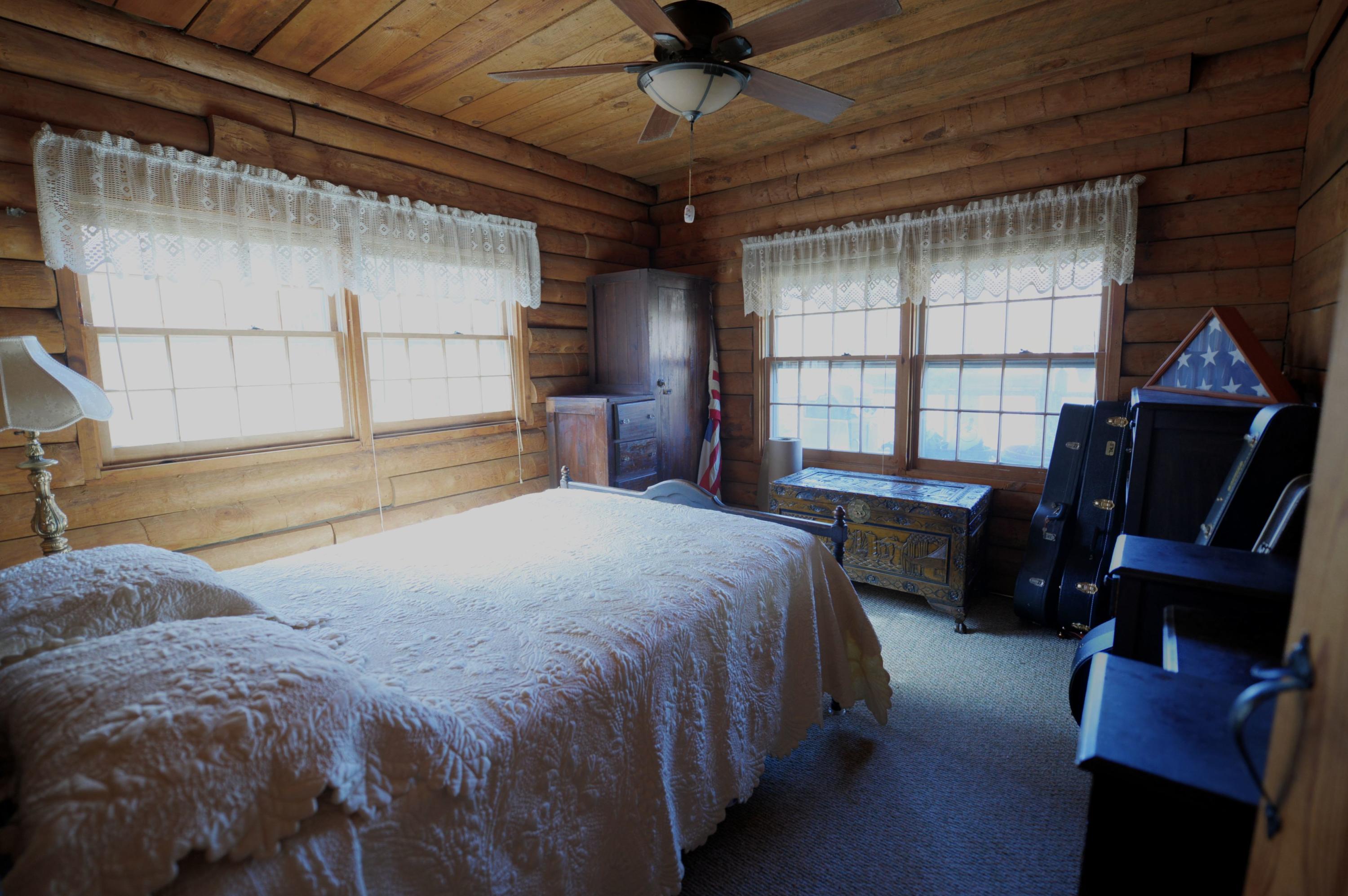608 Shaver Road Dayton, TN 37321 - Photo 24 of 48 28. 608 Shaver Road - Bedroom 2