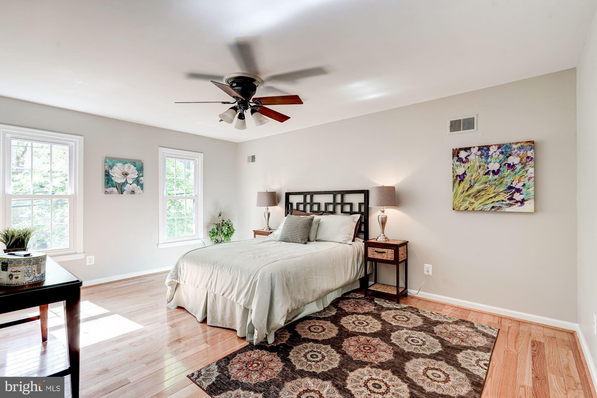 9219 Fernwood Road Bethesda, MD 20817 - Photo 16 of 29 Huge master bedroom
