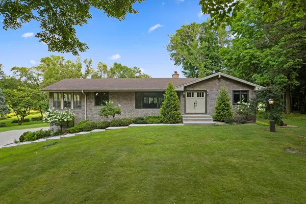 $899,900 | 10366 Fenner Avenue Southeast, Delano, MN 55328
