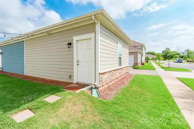 $385,000 | 705 Sagecroft Lane, Indian Trail, NC 28079