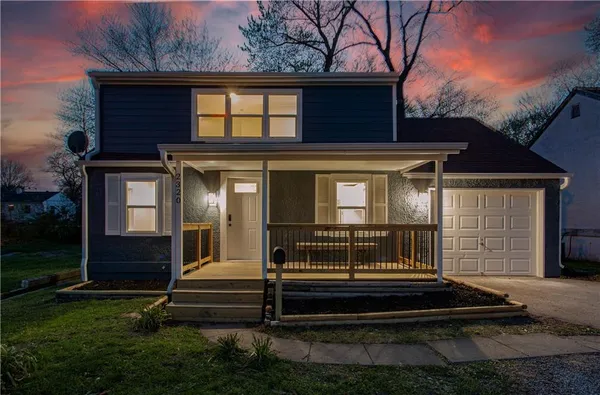 $220,000 | 2320 South Vermont Avenue, Independence, MO 64052