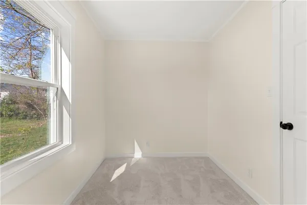 $220,000 | 2320 South Vermont Avenue, Independence, MO 64052