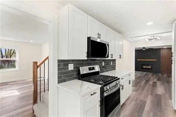 $220,000 | 2320 South Vermont Avenue, Independence, MO 64052