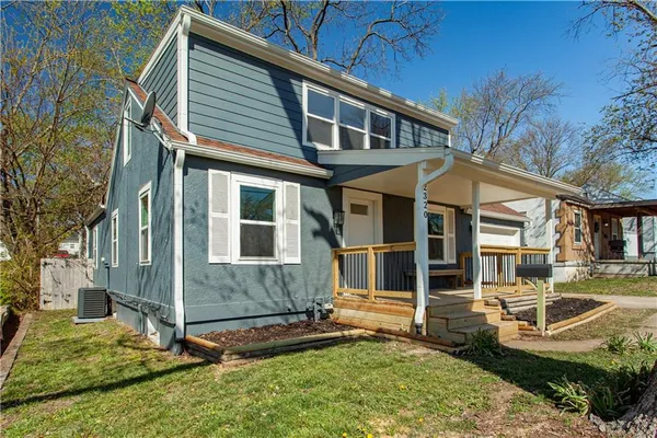 $220,000 | 2320 South Vermont Avenue, Independence, MO 64052