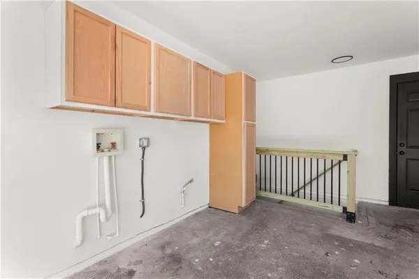 $220,000 | 2320 South Vermont Avenue, Independence, MO 64052