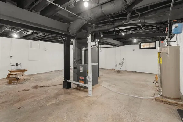 $220,000 | 2320 South Vermont Avenue, Independence, MO 64052