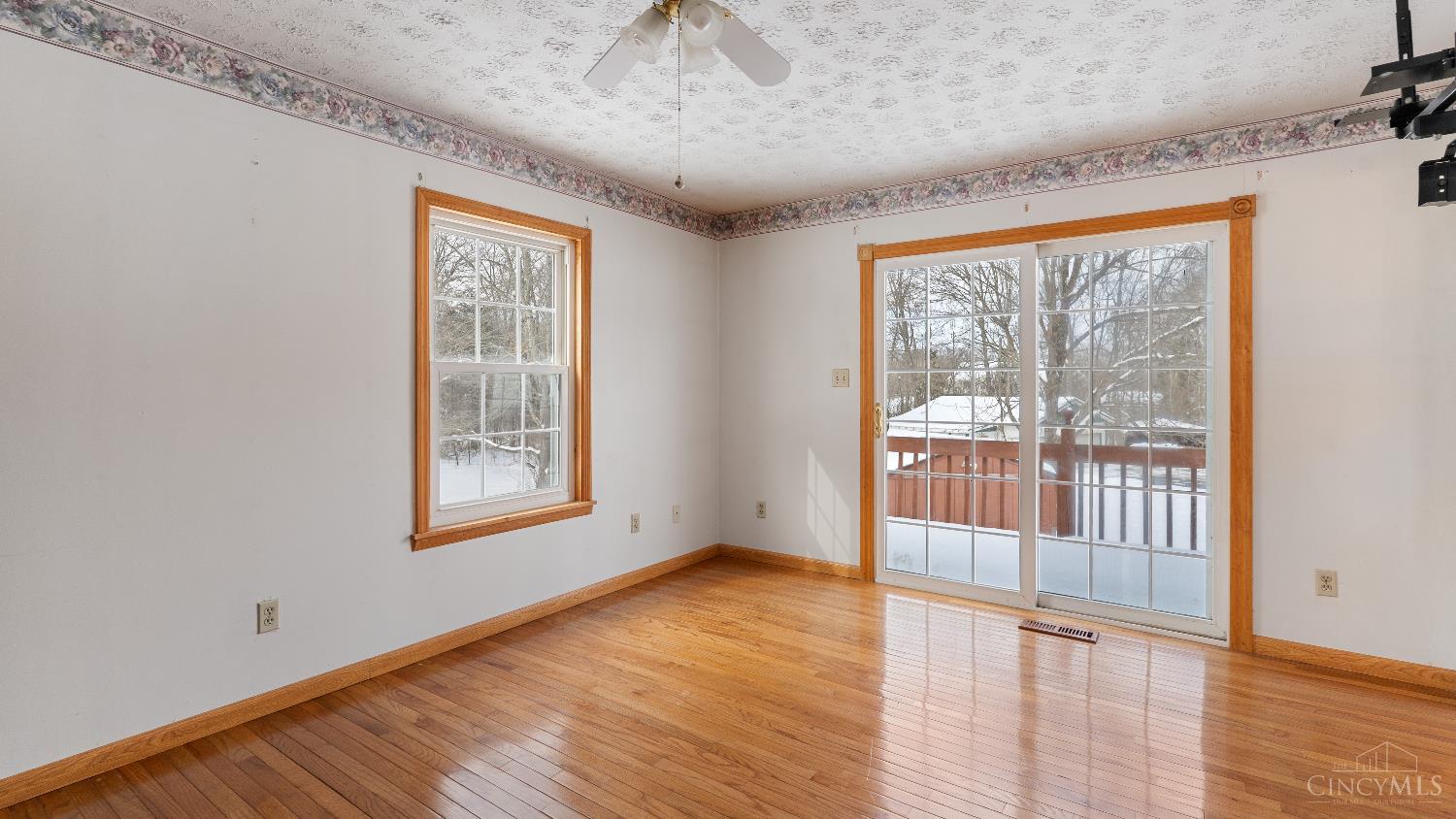 6933 Cozaddale Road Goshen, OH 45122 - Photo 23 of 38