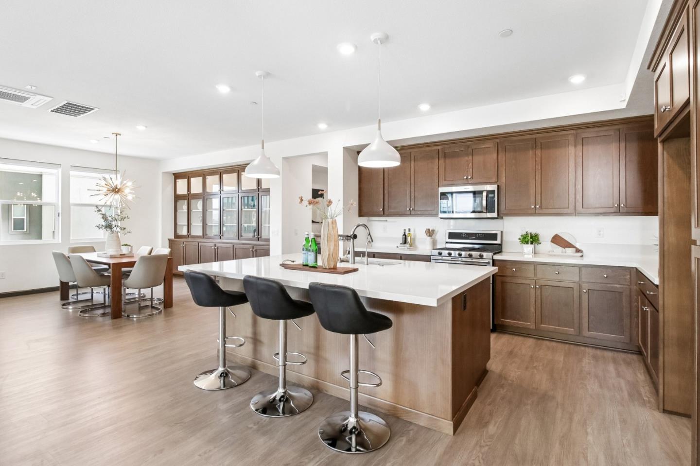 5456 Arnold Road Dublin, CA 94568 - Photo 8 of 25