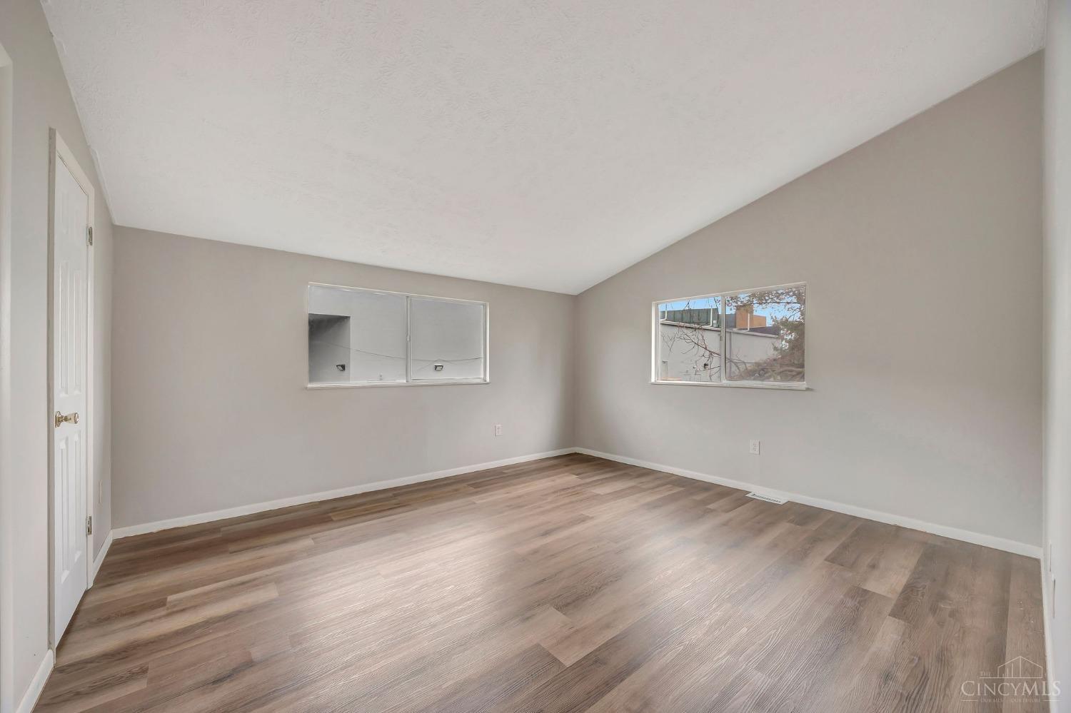7752 Montgomery Road, Unit 8 Cincinnati, OH 45236 - Photo 32 of 35