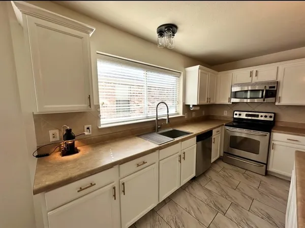 $2,390 | 224 Mulberry Drive, Fate, TX 75087