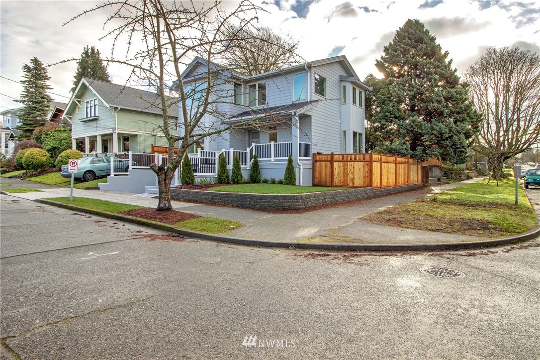 1603 North 54th Street Seattle, WA 98103 - Photo 2 of 25 Gallery Image 2
