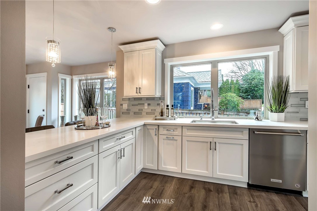 1603 North 54th Street Seattle, WA 98103 - Photo 11 of 25 Gallery Image 11
