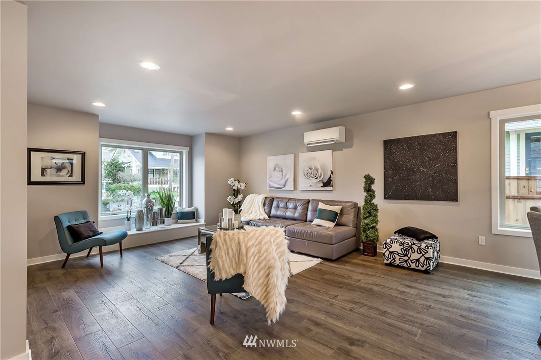 1603 North 54th Street Seattle, WA 98103 - Photo 3 of 25 Gallery Image 3