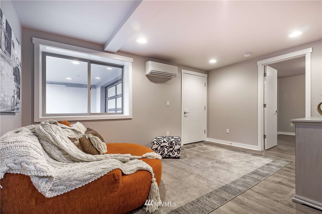 1603 North 54th Street Seattle, WA 98103 - Photo 21 of 25 Gallery Image 21