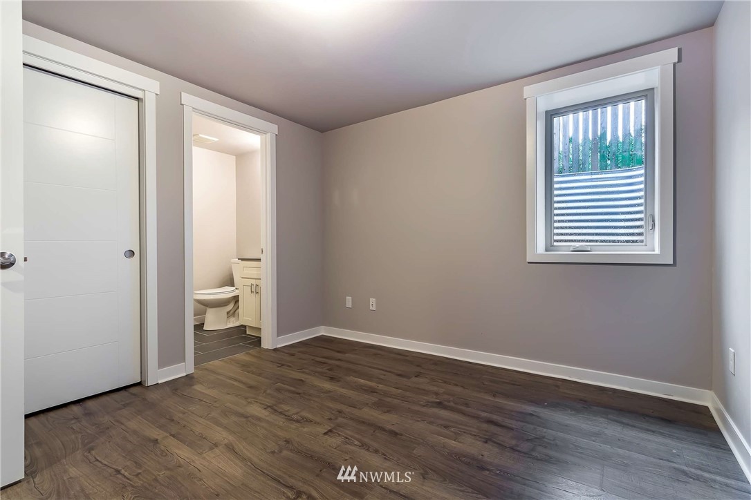 1603 North 54th Street Seattle, WA 98103 - Photo 22 of 25 Gallery Image 22