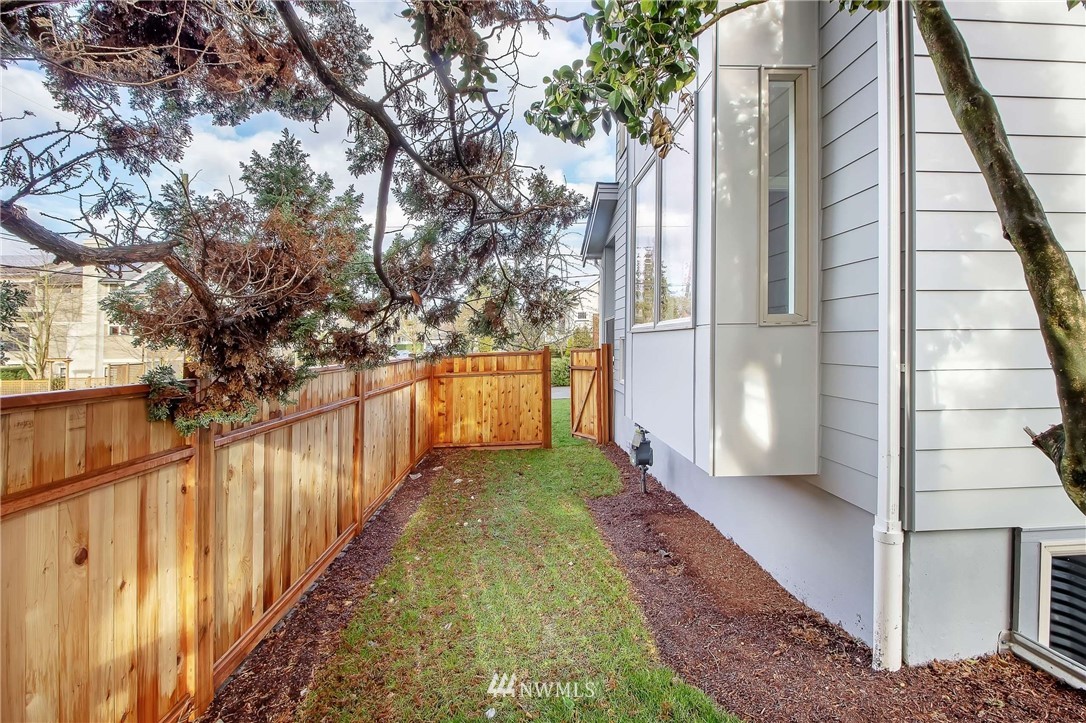 1603 North 54th Street Seattle, WA 98103 - Photo 23 of 25 Gallery Image 23