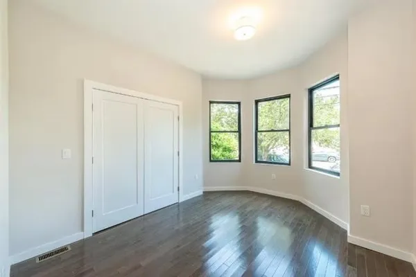 $3,735 | 2212 Palisade Avenue, Unit 1, Weehawken, NJ 07086