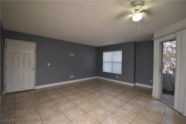 $900 | 6800 East Lake Mead Boulevard, Unit 1053, Las Vegas, NV 89156