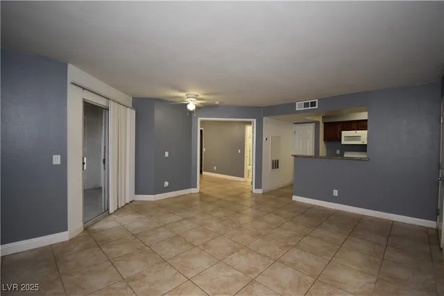 $950 | 6800 East Lake Mead Boulevard, Unit 1053, Las Vegas, NV 89156