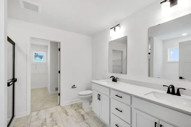 $634,980 | 8693 Periwinkle Boulevard, Woodbury, MN 55129