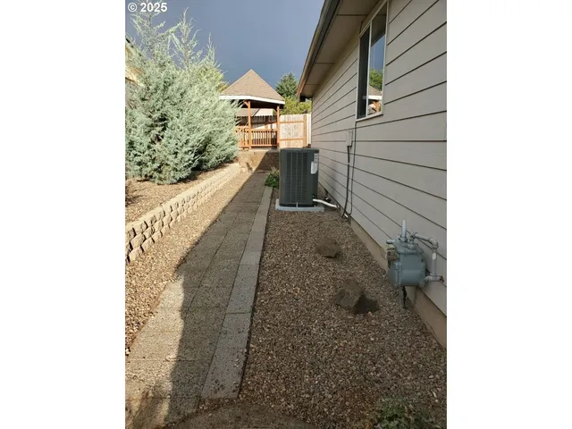 $464,900 | 5114 Cherie Court Southeast, Salem, OR 97306