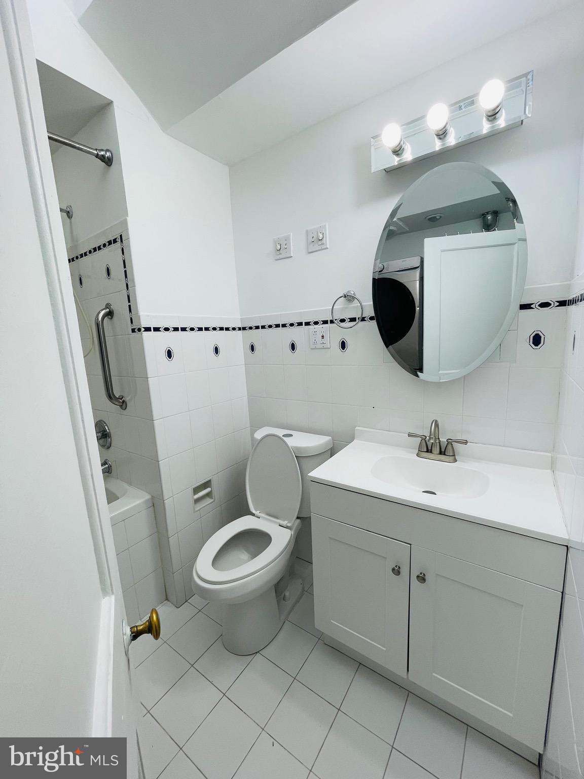 338 Maypole Road Upper Darby, PA 19082 - Photo 9 of 16